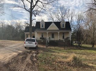 100 Wildwood Dr, Unionville, TN 37180