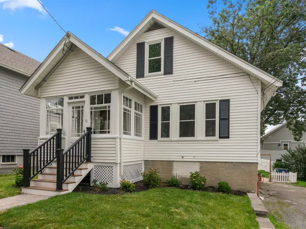 10 Thurlow St, West Roxbury, MA 02132