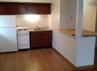 3043 S 83rd St APT 3, West Allis, WI 53219