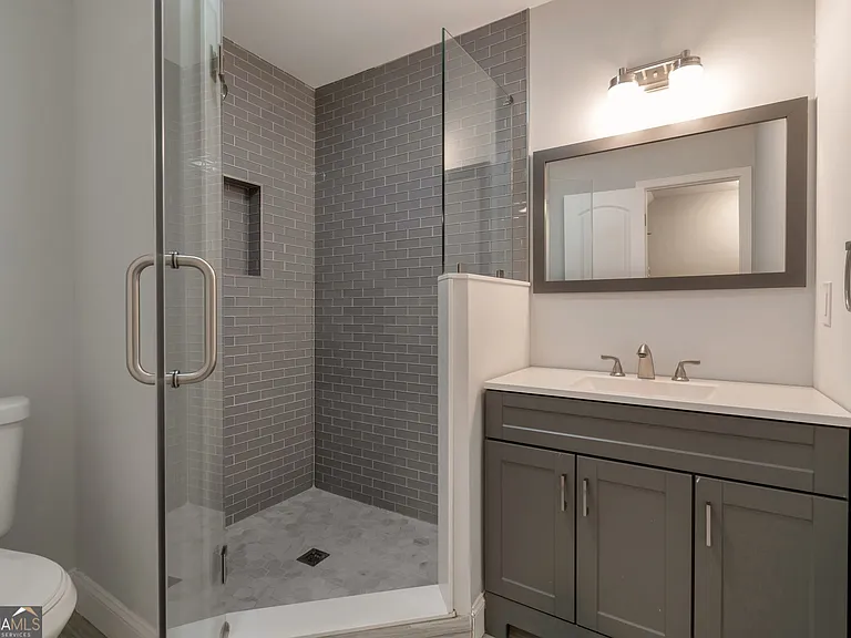3102 Edgewater Dr — Photo 15