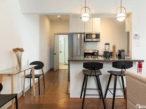 2nd image of 761 Commercial St APT 1