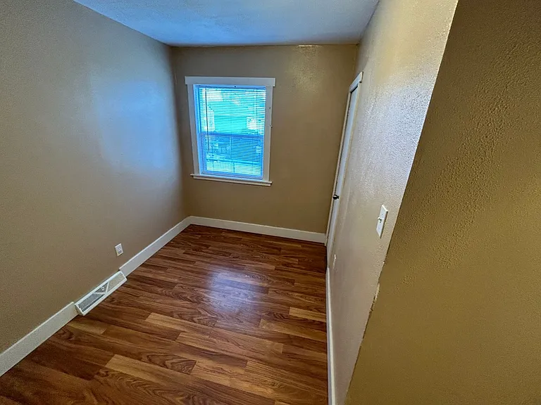 602 N 5th Ave — Photo 13