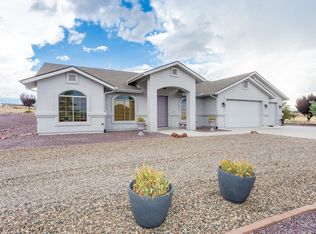 979 N Grandview, Paulden, AZ 86334