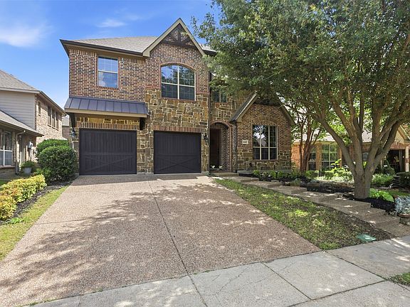 3rd image of 6417 Canyon Crest Dr