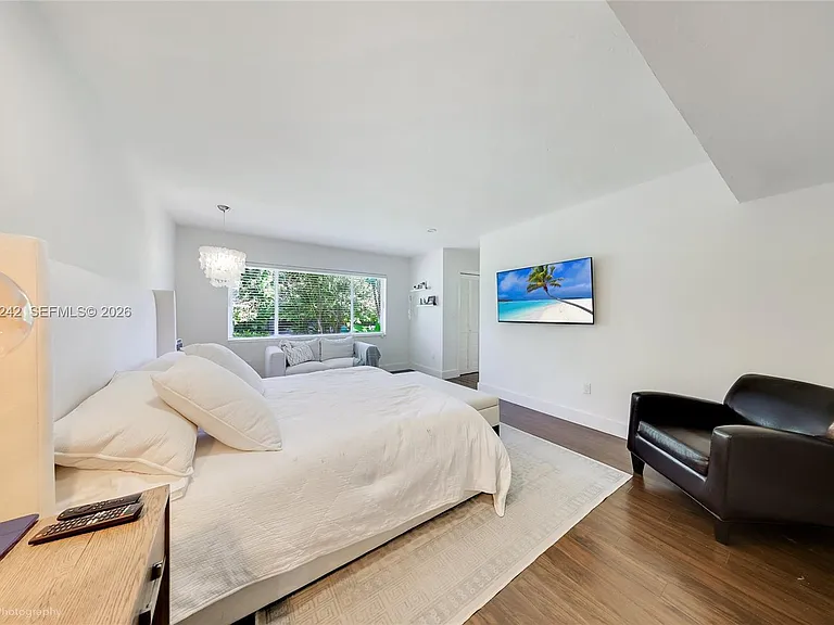 526 Satinwood Dr — Photo 15