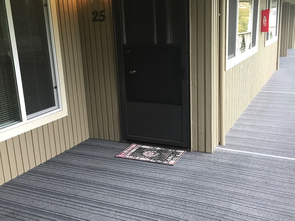 1st image of 301 Lee St SW APT 25