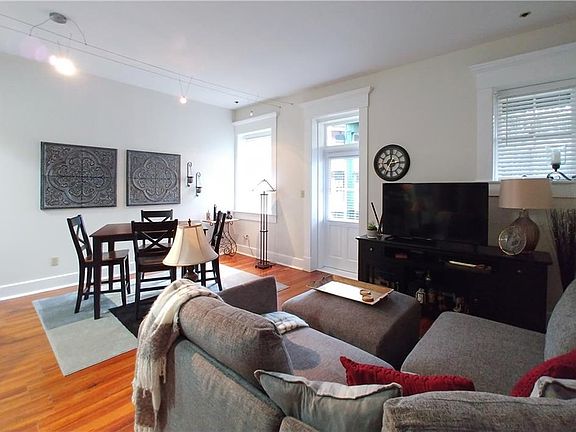 5th image of 425 1/2 Massachusetts Ave APT A