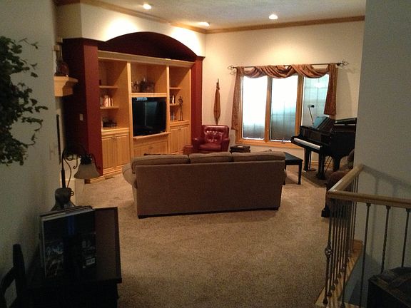 4th image of 1004 Summerlon Way