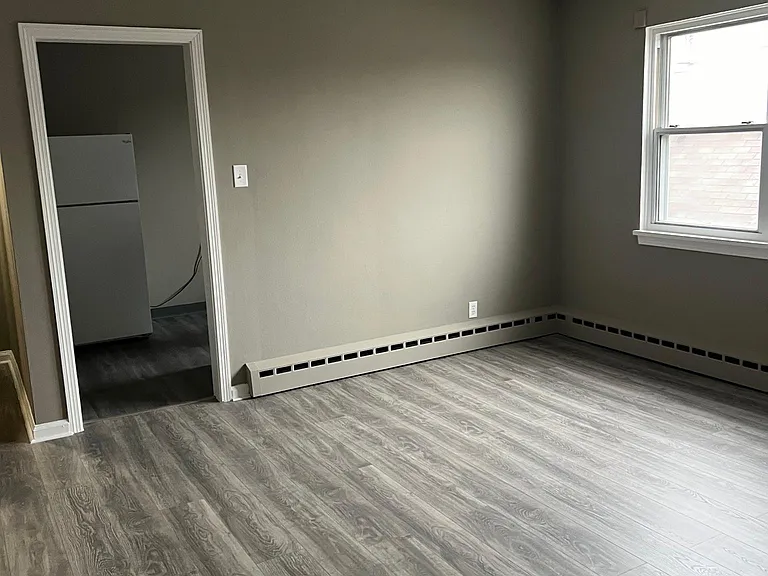 131 S Maple Ave #2 — Photo 18