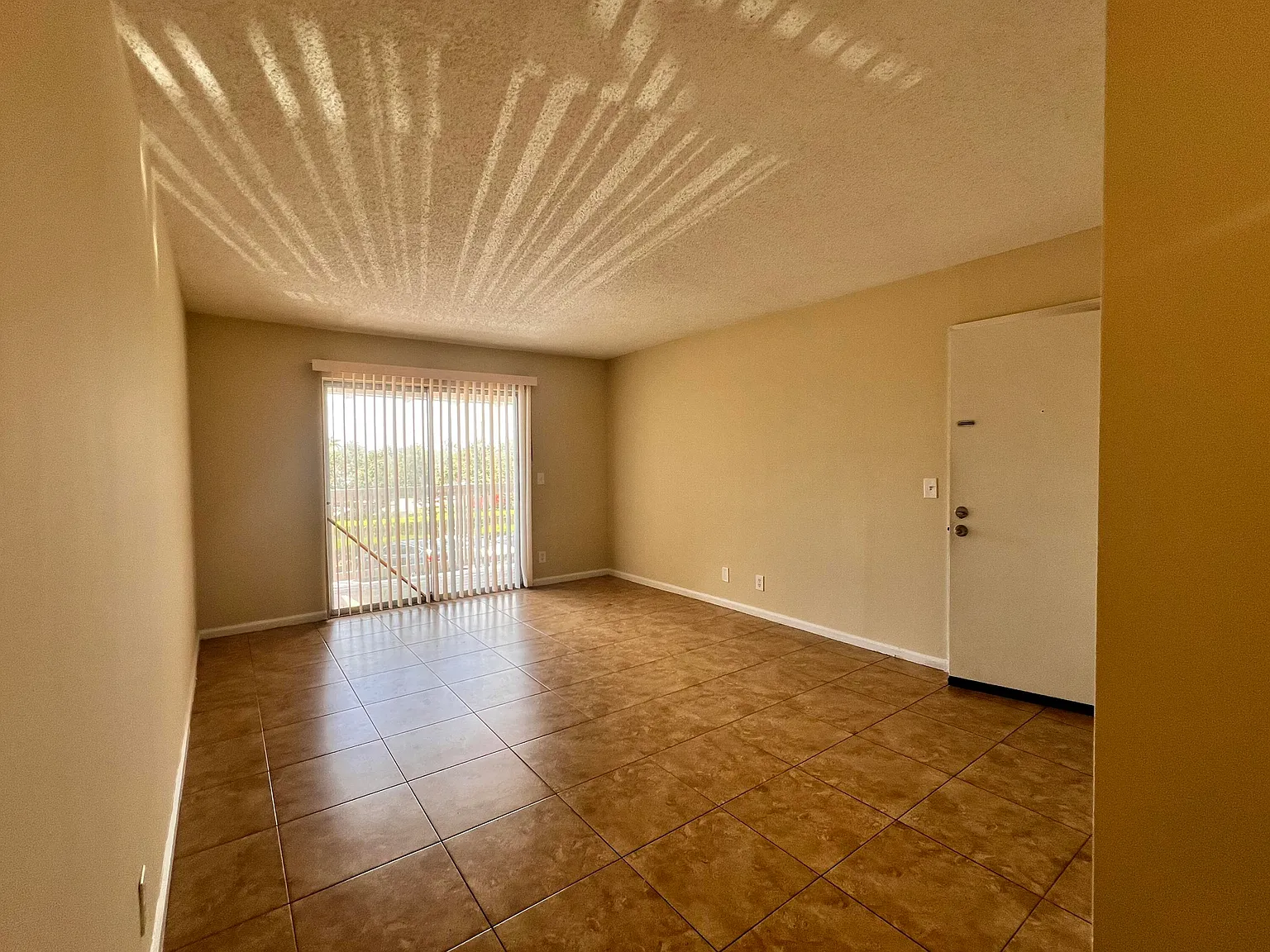 1 bed, 1.0 bath, 800 sqft, $1,700 — Photo 4