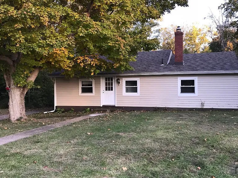 Germantown Pike — Photo 16