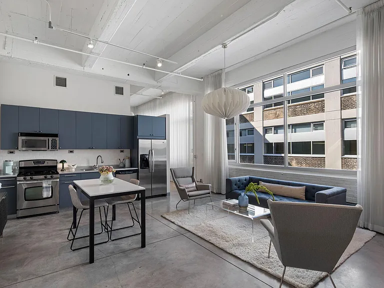 700 Washington Ave N #511 — Photo 1
