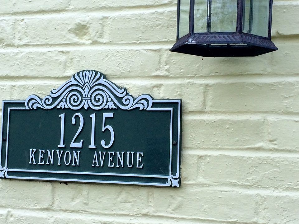 1215 Kenyon Ave