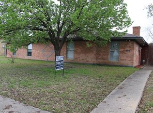 2034 Sam Houston Dr, Garland, TX 75044