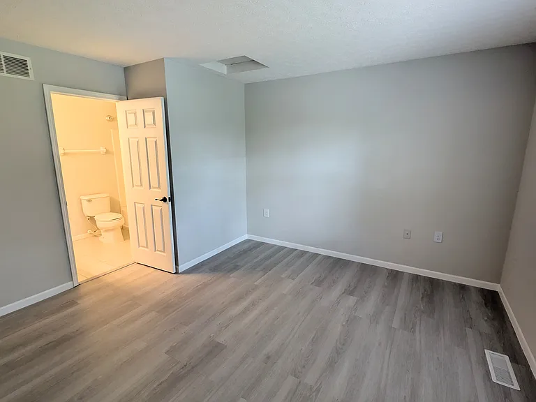 3003 Glenloch Cir — Photo 17