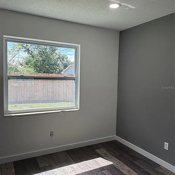 783 Eldridge St — Photo 7