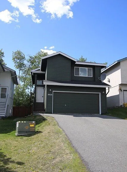 8926 Meadow Park Cir — Photo 1
