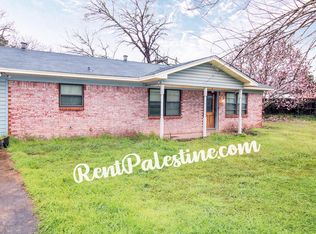 307 Cedarvale St, Palestine, TX 75801