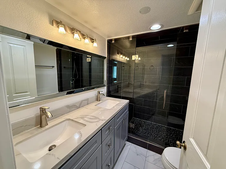 4249 Longridge Ave #104 — Photo 11