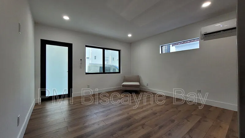 1 bed, 1.0 bath, $1,850 — Photo 3