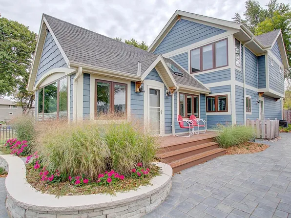 S77W18314 Janesville ROAD, Muskego, WI 53150