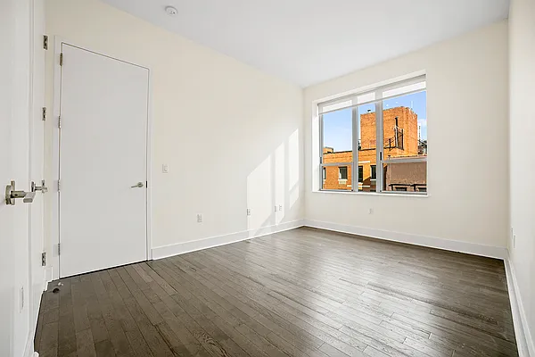 Rented by RELO REDAC INC. | media 6