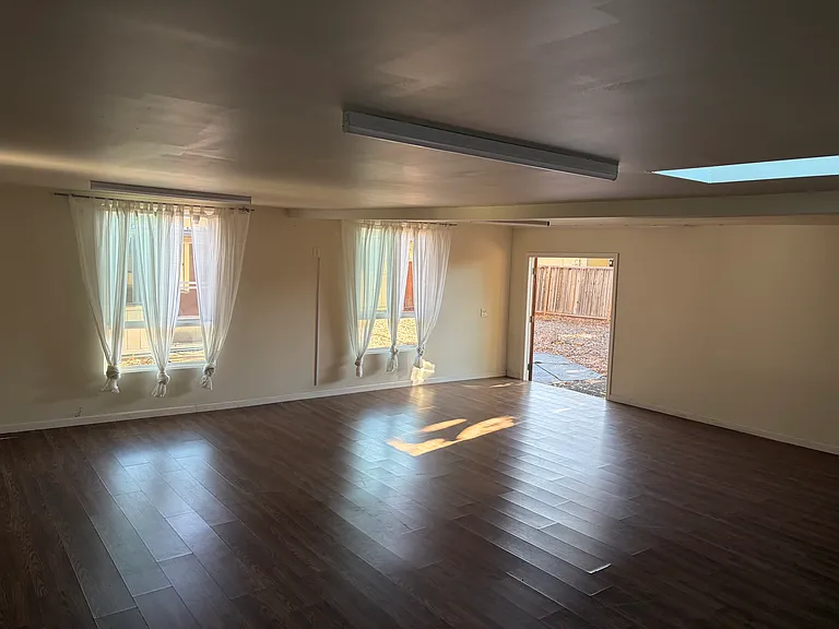 18741 Hanna Dr — Photo 21