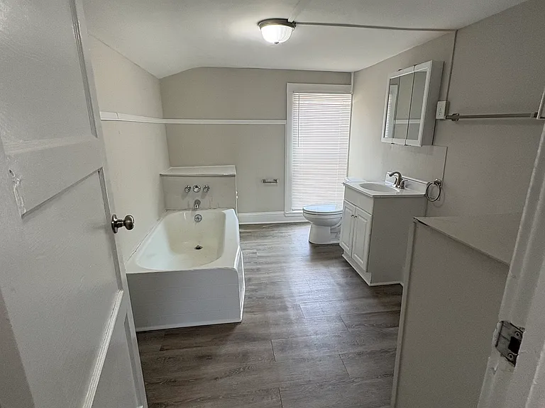 808 Brake St — Photo 10