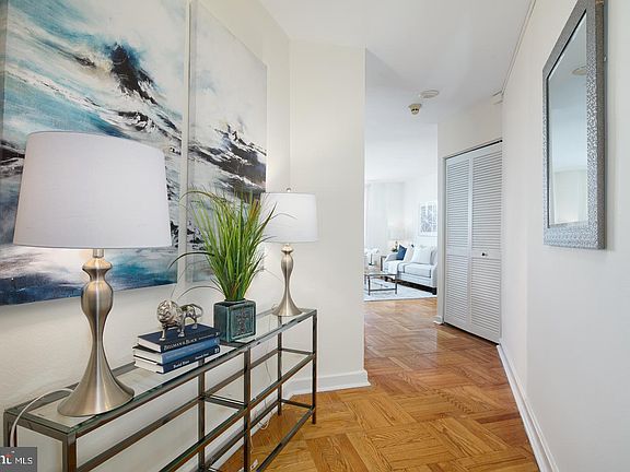 2nd image of 2601 Pennsylvania Ave APT 814
