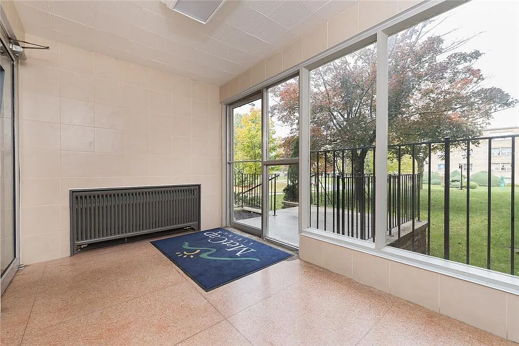 15 Craigton Drive — Photo 4