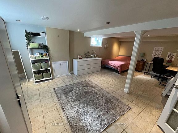 2nd image of 98 W Flora Dr