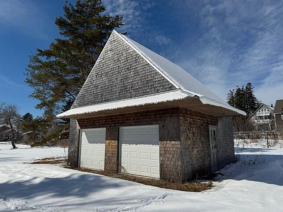 2nd image of 21 La Tour Street