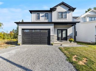 181 Hodgkins Ave, Thorold, ON L2V1M1