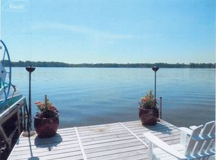 8 Emerald Pointe, Linden, MI 48451
