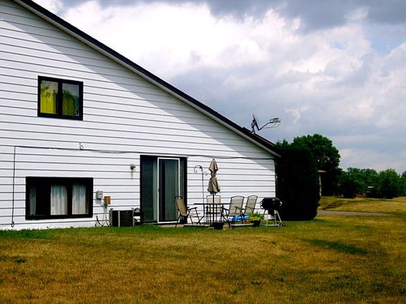 14355 Patio_05122020