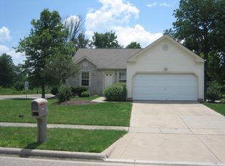 101 Windward Dr, Pataskala, OH 43062