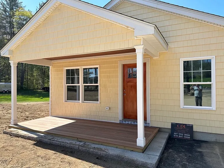 8 Brewer Rd #A — Photo 2