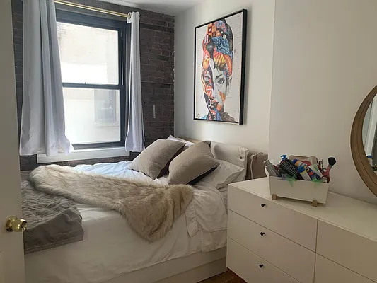 Rented by Living New York | media 8