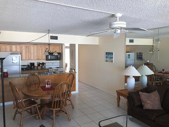 5th image of 133 Coco Plum Dr #7