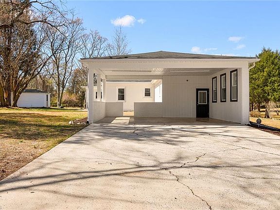 4th image of 625 Rockcrusher Rd