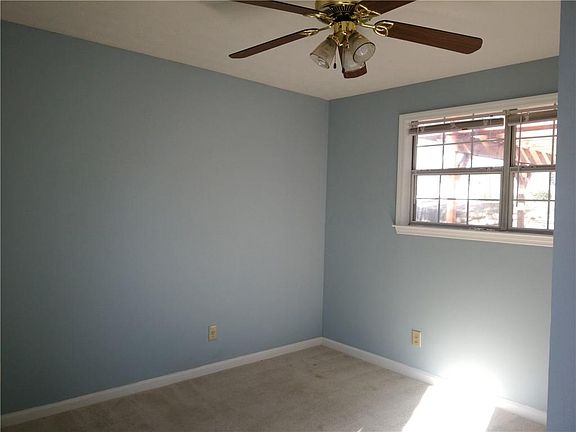 4th image of 4071 E Meadow Dr