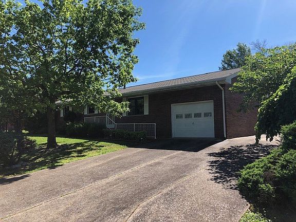 2nd image of 514 Paradise St