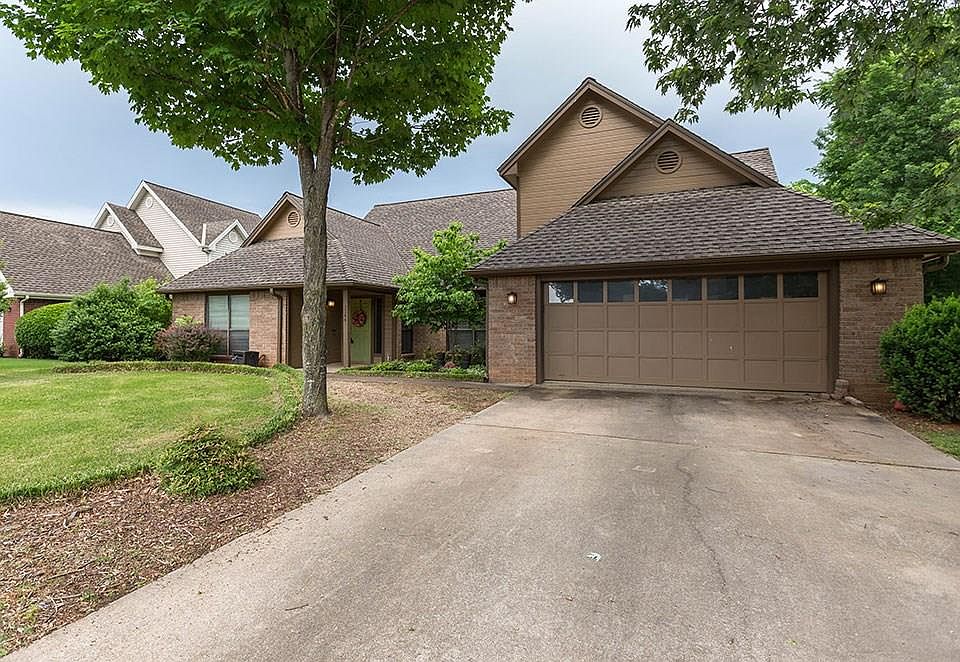 1st image of 3344 N Southridge Dr