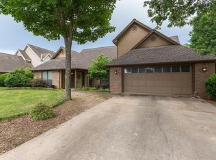 3344 N Southridge Dr, Fayetteville, AR 72703