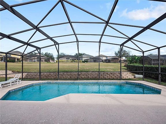 3rd image of 8550 La Isla Dr