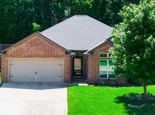 139 Labrador Ln, Hallsville, TX 75650
