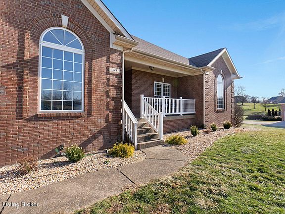3rd image of 47 Plantation Dr