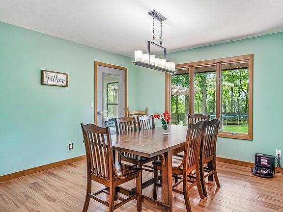 5th image of 202 Woodcliff Dr
