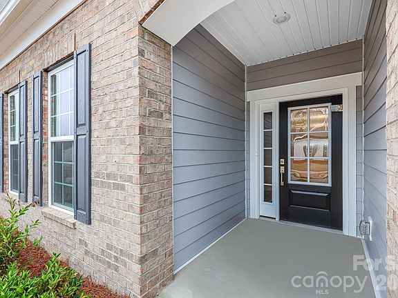 4th image of 5465 Redbud Rd #55