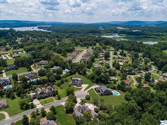 4th image of 205 Goldenrod Dr